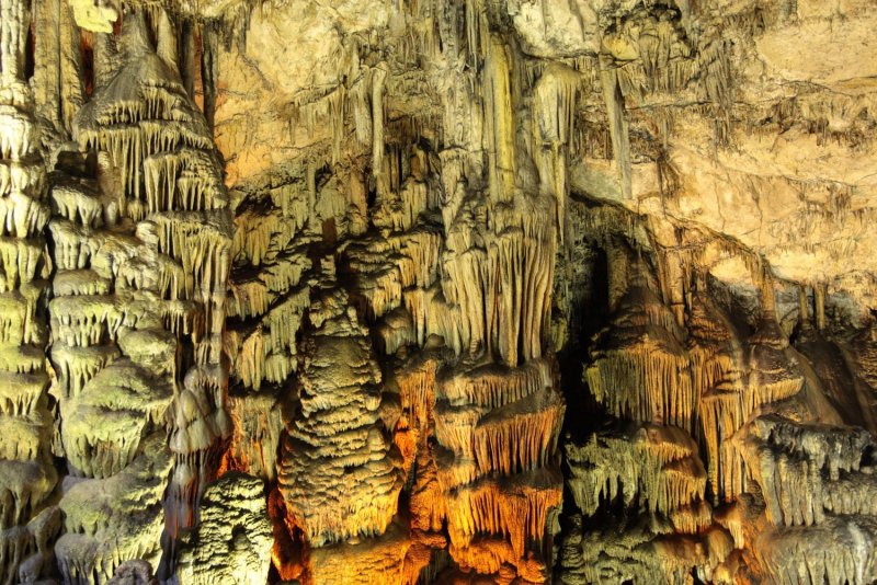 Диктейская пещера Зевса в Агиос Николаос