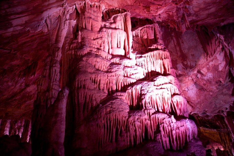 Национальный парк Дилек пещера Зевса