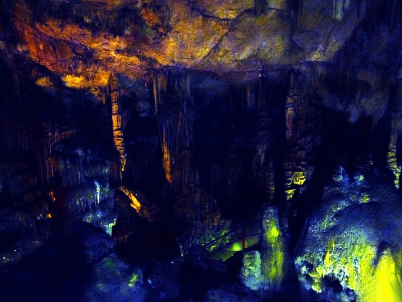 Пещера Диктеон