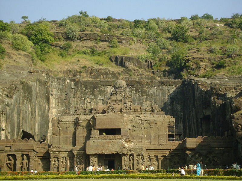 Скальный храм Кайласанатха в Индии