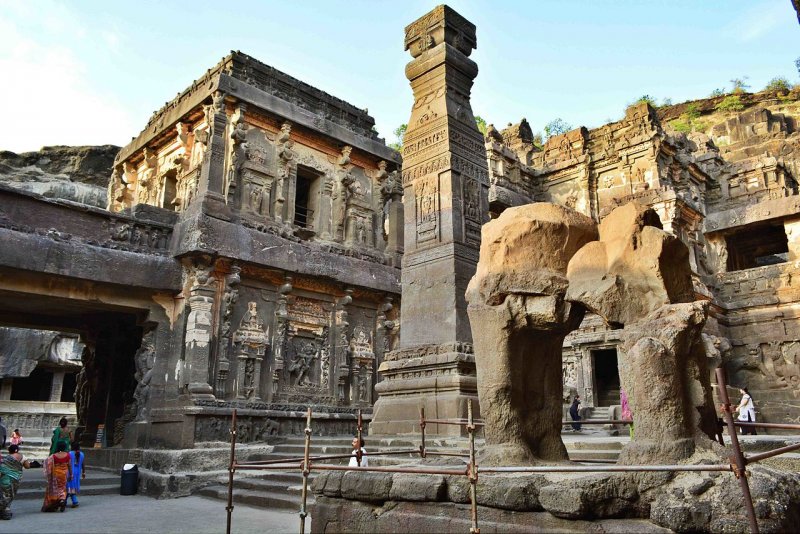 Пещерные храмы Эллоры Индия