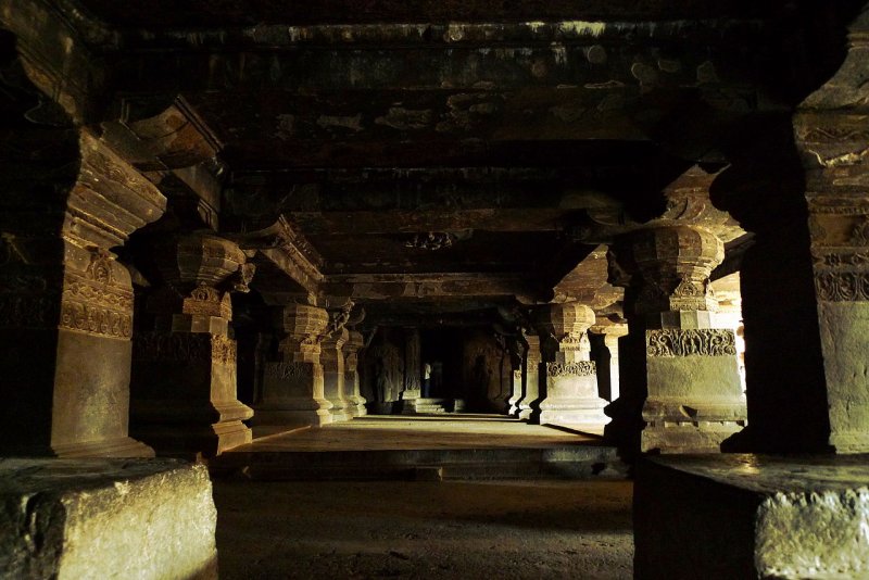 Храм Кайласа в Индии внутри