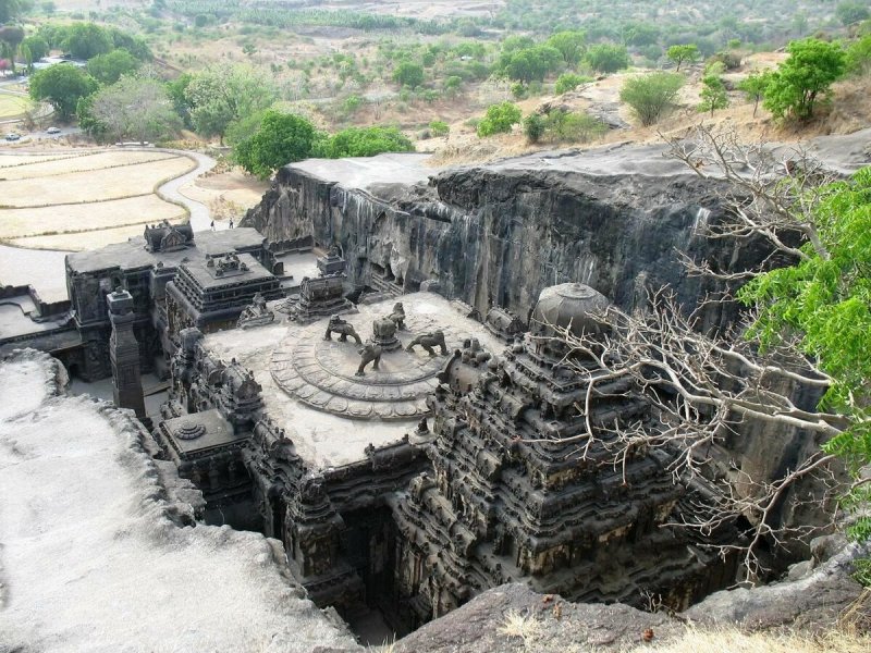 Пещерные храмы Эллоры Индия