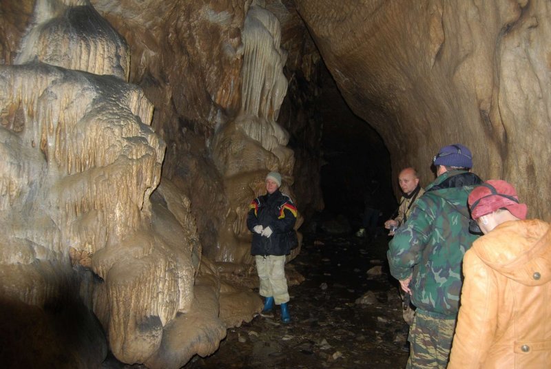 Бзыбская пещера стоянка человека