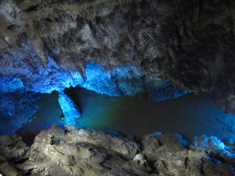 Азишская пещера сталактиты