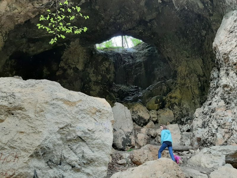 Пещера сквозная Руфабго