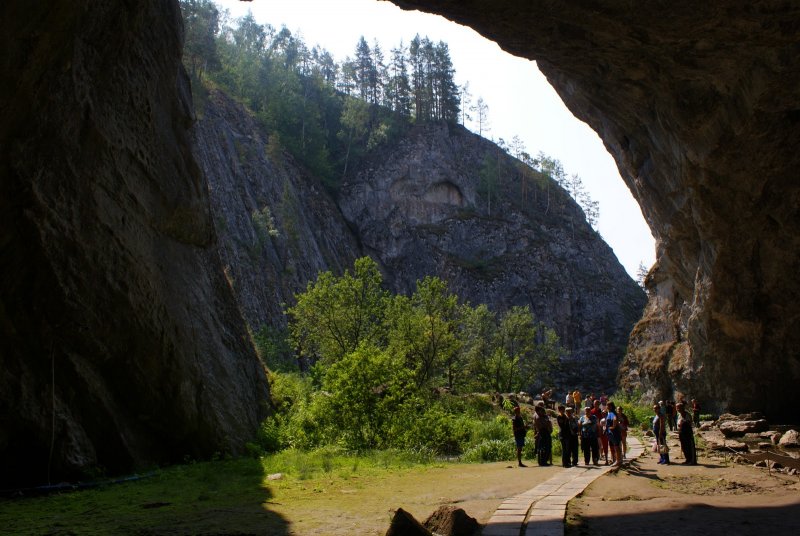 Дивья пещера Ныроб