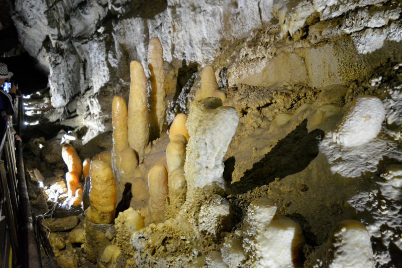Афонская пещера в Абхазии фото