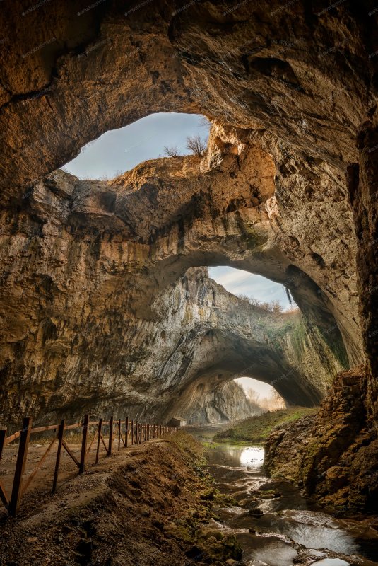 Пещера Махарата Болгария