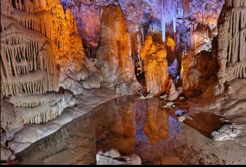 Сорек Израиль пещера сталактиты