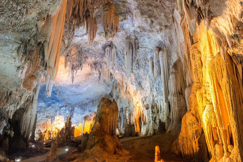 Лавовые пещеры Камчатка