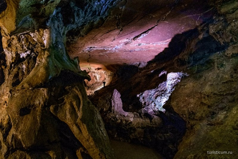 Ялта красная пещера