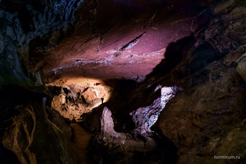 Пещера кизил Коба Крым