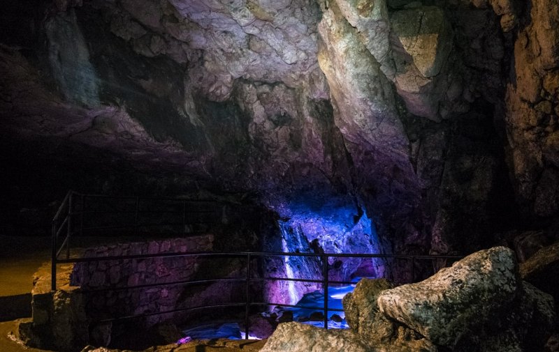 Красные пещеры Симферополь