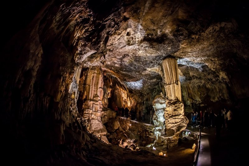 Саблинские пещеры сталактиты