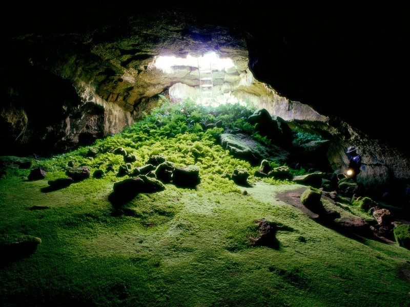 Фингалова пещера горные породы