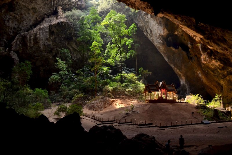Пещера Прайя Нахон. Тайланд