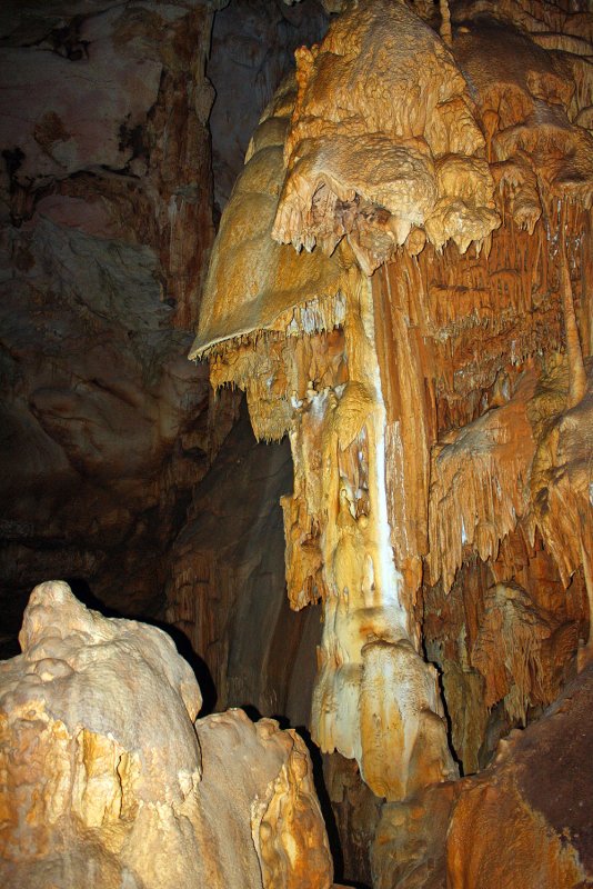 Сталактиты пещера Эмине Баир