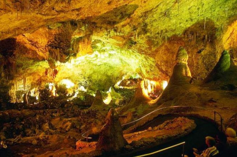 Крым пещера рядом с золотыми воротами