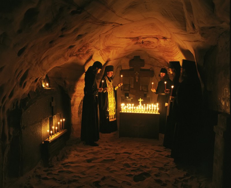 Свято-Успенский Псково-Печерский монастырь пещеры