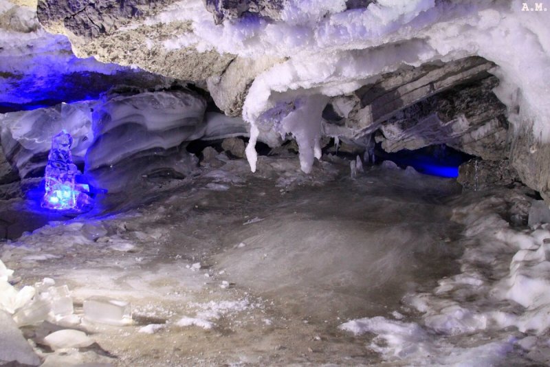 Грот пещера Кунгурская Ледяная пещера