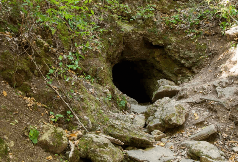 Фанагорийская сталактитовая пещера