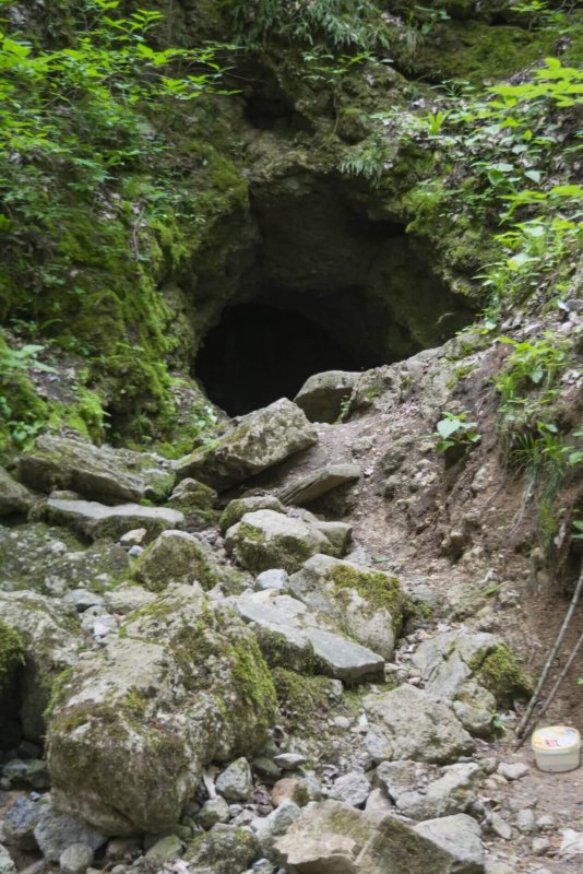 Богатырские пещеры горячий ключ