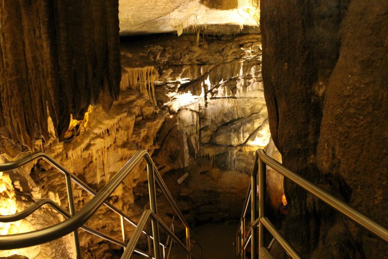 Мамонтова пещера в США