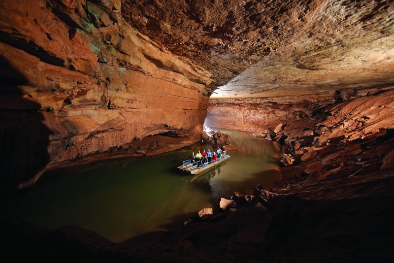 Мамонтова пещера в Северной Америке фото