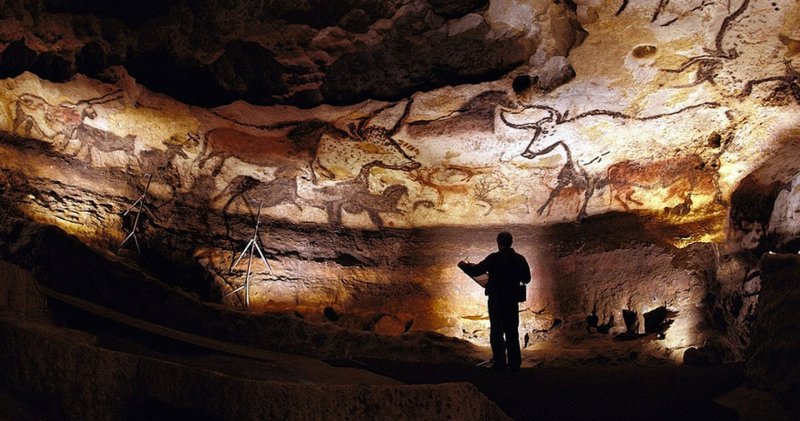 Зубры палеолит пещера Ласко Франция