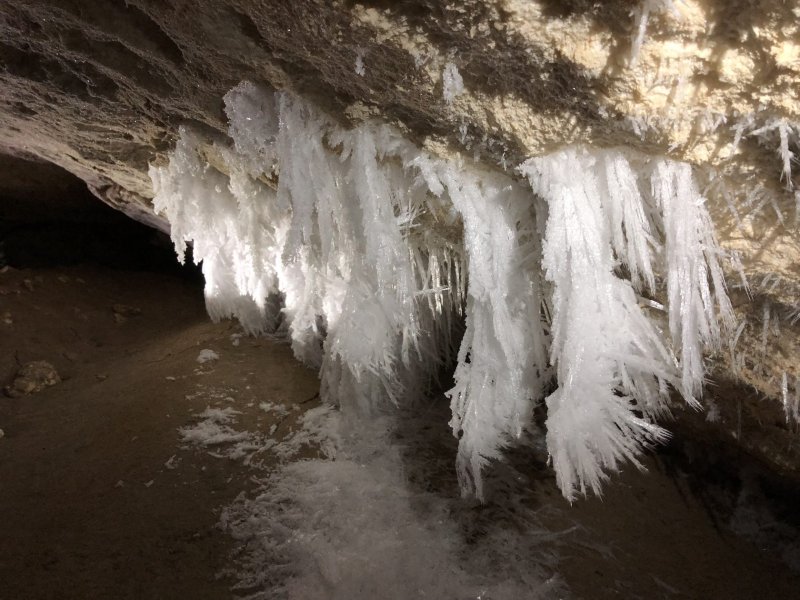 Жихаревская карстовая пещера