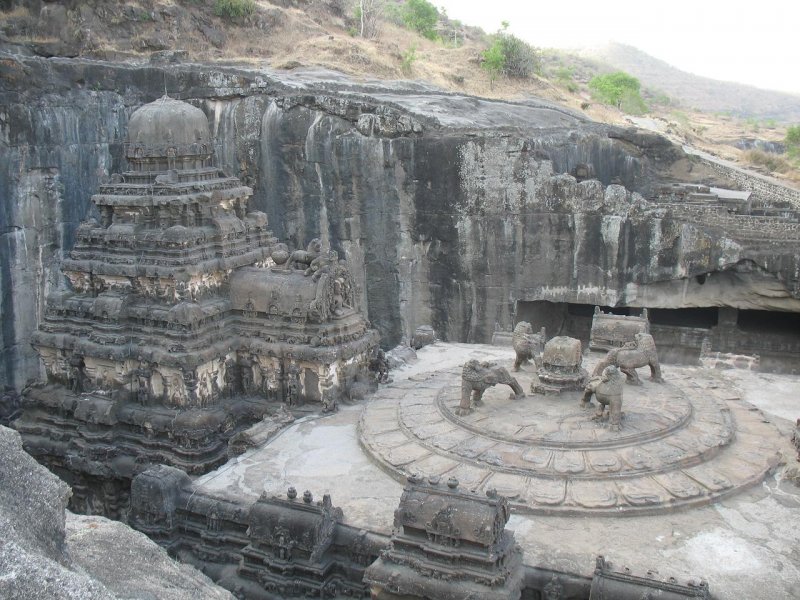 Пещерный храм в Аджанте гандарха