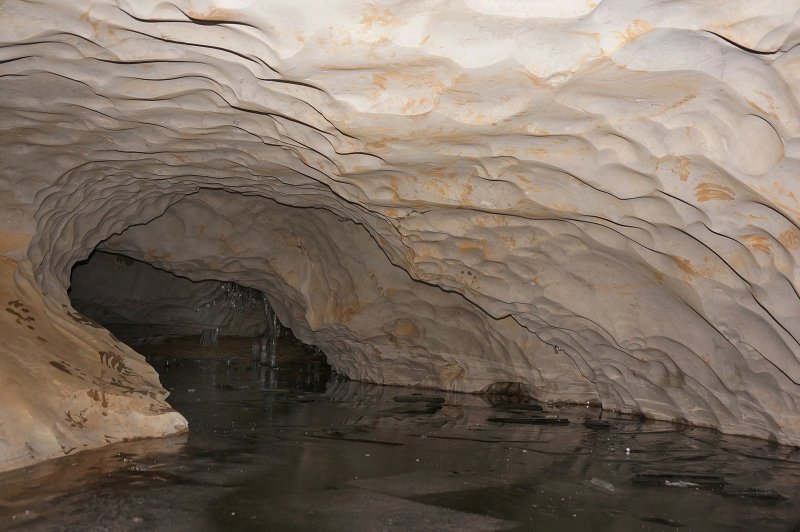 Шемахинская пещера Челябинская