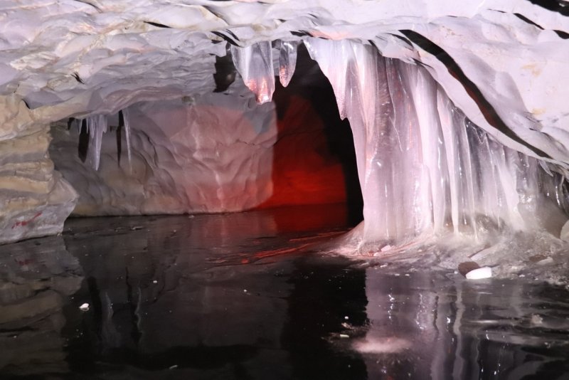 Сказовские пещеры Урал