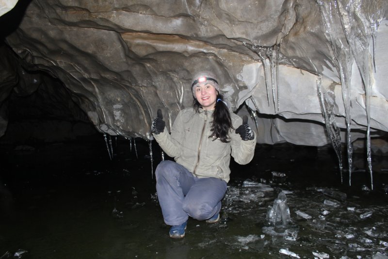 Шемахинская пещера лед