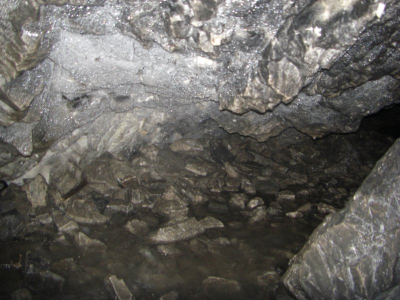 Пещера Сугомак колодец