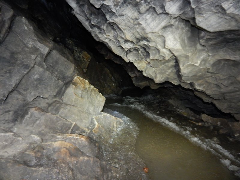 Сугомакская пещера внутри