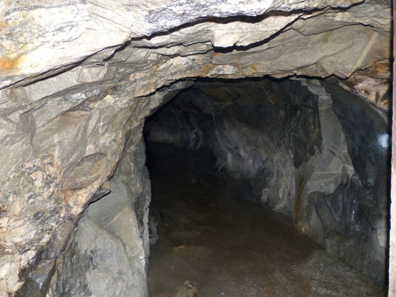 Профиль Ленина Сугомакская пещера