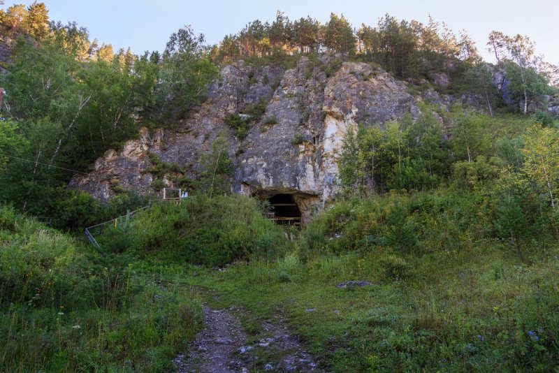 Денисова пещера Алтайские горы