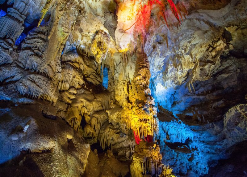 Словения пещеры Постойнска