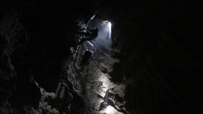 Пещере Веревкина в Грузии
