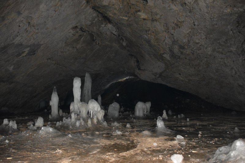 Пещера Архангельский район