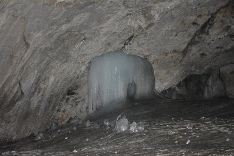 Ледовая пещера в Башкирии