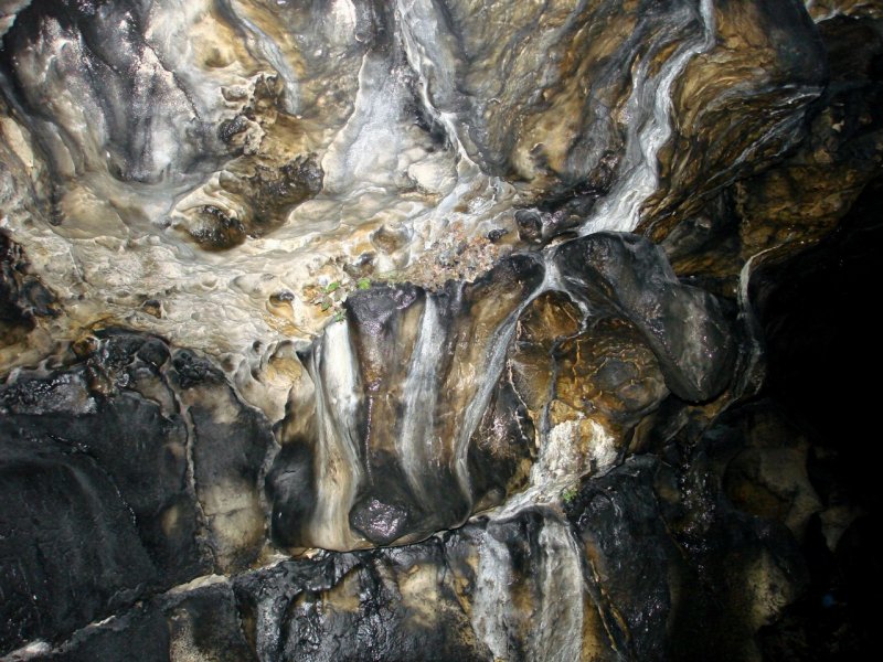 Игнатьевская пещера изнутри