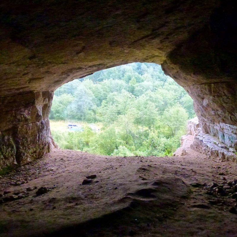 Старец Игнатий пещера