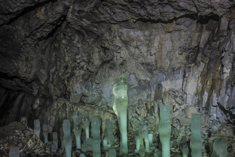 Керамиды пещер Псково-Печерского монастыря