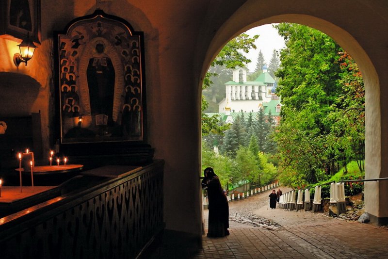 Свято-Успенский Псково-Печерский монастырь пещеры