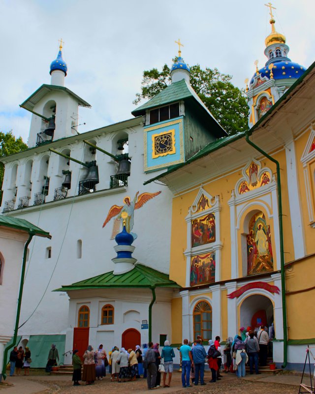 Успенский Псково-Печерский монастырь