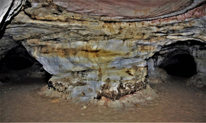 Каменногорск яйцеобразные пещеры Саблинские
