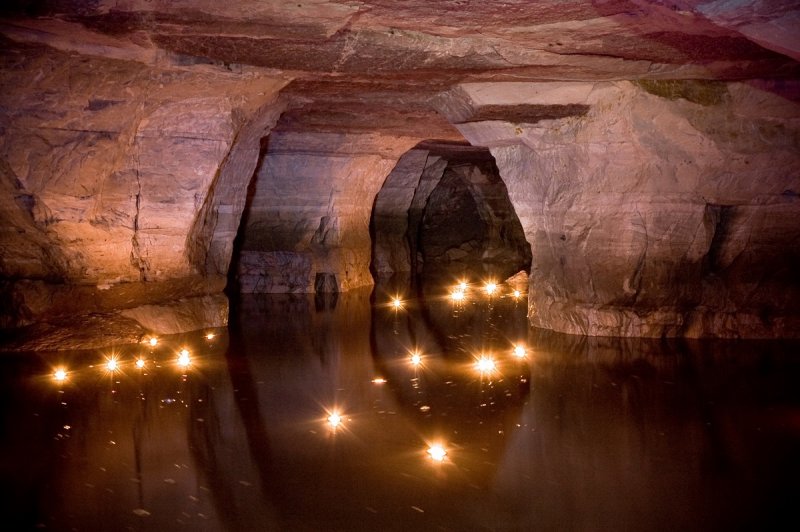 Пещера Танечкина (Ленинградская область)
